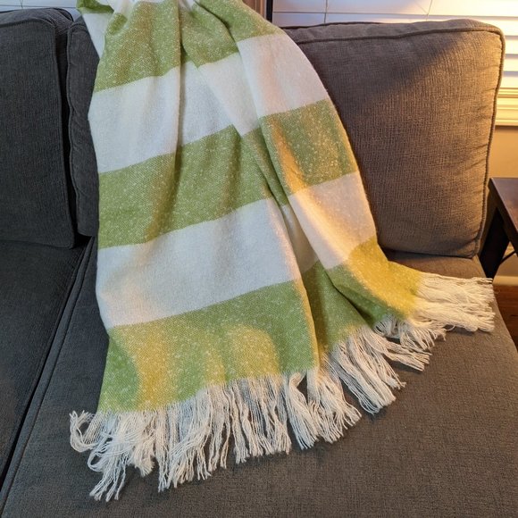 HARMAN HOME Bold Stripe Super Soft Faux Mohair Throw Green 50" X 60" Brand New - Picture 3 of 10